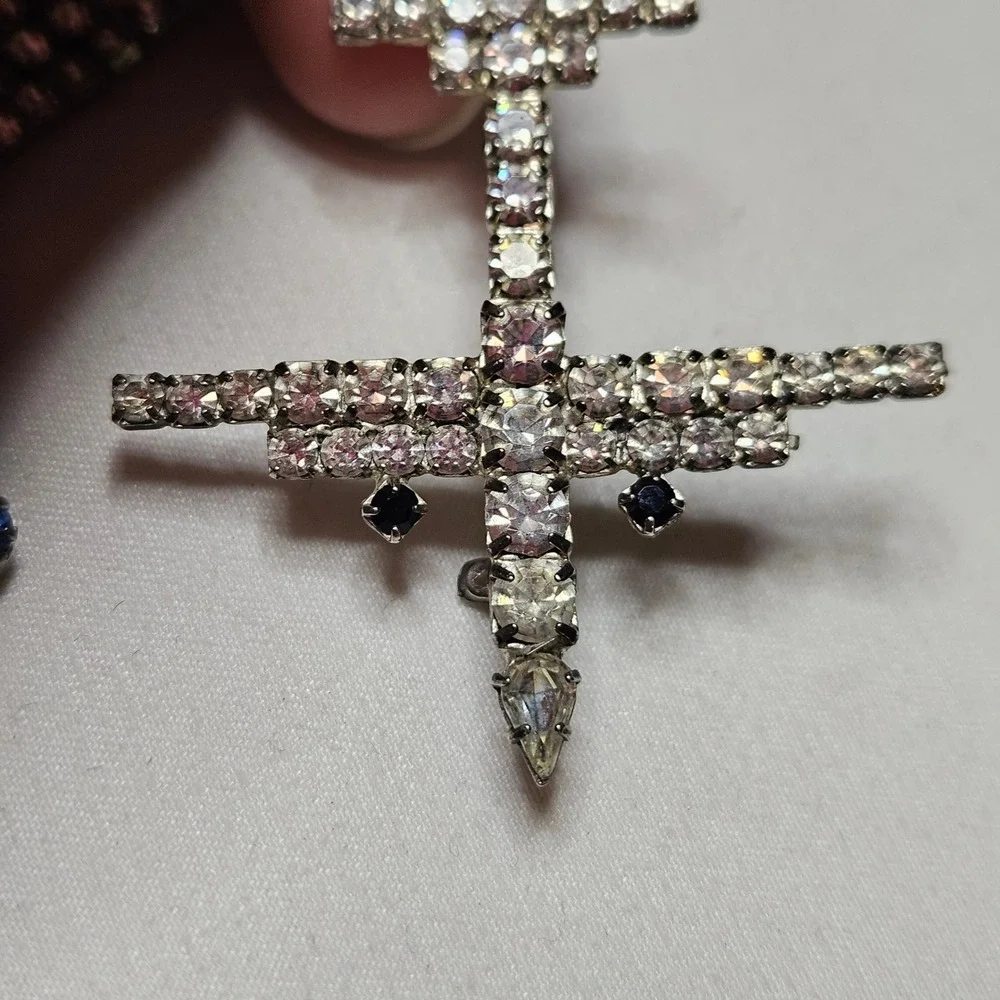 Vintage Rhinestone Airplane Brooch Silver Tone Dangle Charms MCM Retro Jewelry